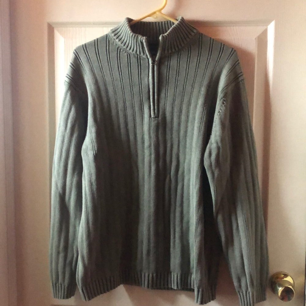 Men’s light green Hathaway sweater